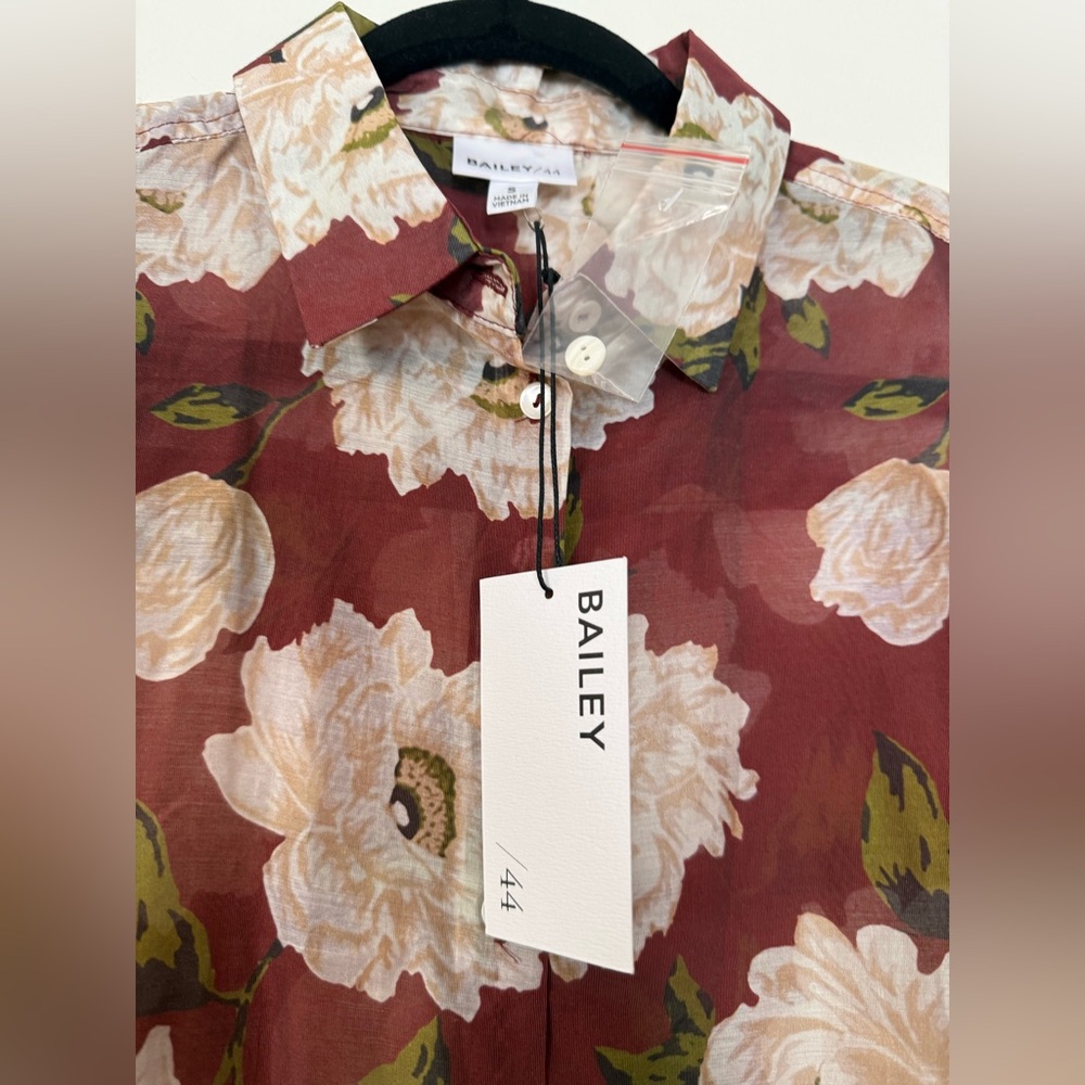 NWT Bailey 44 Sheer Button Down Flower Blouse Burgundy Cream Size Medium - Picture 5 of 10